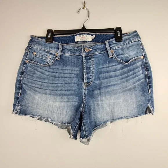 Torrid Jean Shorts Womens 14 Blue Denim Button Fly Frayed Raw Hem Stretch - Picture 1 of 9